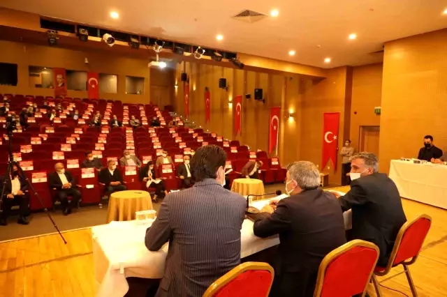 Dilovası'nda komisyonlar belirlendi Dilovası'nda komisyonlar belirlendi