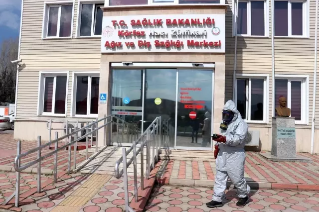 - Diş polikliniği çevresindeki koku AFAD ekiplerini harekete geçirdi - Diş polikliniği çevresindeki koku AFAD ekiplerini harekete geçirdi
