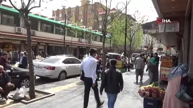 Diyarbakır'da kuru yemişçiler Ramazan ayına hazır Diyarbakır'da kuru yemişçiler Ramazan ayına hazır