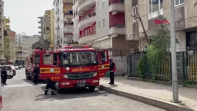 Son dakika haberleri: DİYARBAKIR MADDE BAĞIMLISI GENÇ, ODASINI ATEŞE VERDİ Son dakika haberleri: DİYARBAKIR MADDE BAĞIMLISI GENÇ, ODASINI ATEŞE VERDİ