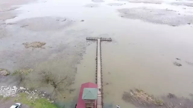 'Efteni Kuş Cenneti'nin güzelliği drone ile görüntülendi 'Efteni Kuş Cenneti'nin güzelliği drone ile görüntülendi