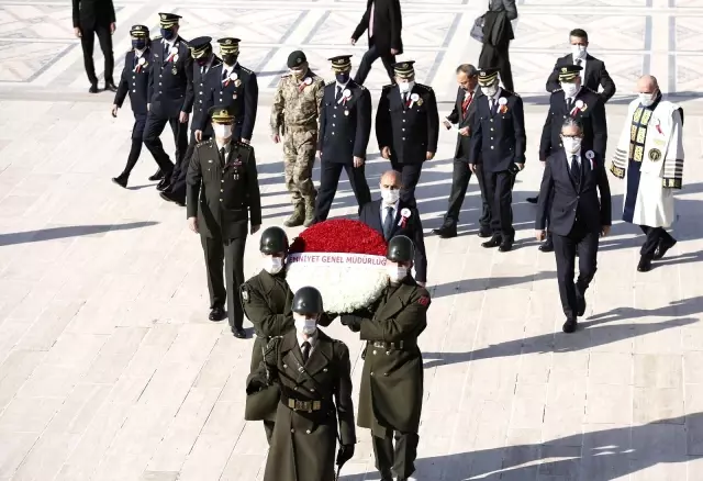 Son dakika haber: Emniyet Genel Müdürü Mehmet Aktaş ve beraberindekiler Anıtkabir'i ziyaret etti Son dakika haber: Emniyet Genel Müdürü Mehmet Aktaş ve beraberindekiler Anıtkabir'i ziyaret etti