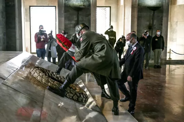 Son dakika haber: Emniyet Genel Müdürü Mehmet Aktaş ve beraberindekiler Anıtkabir'i ziyaret etti Son dakika haber: Emniyet Genel Müdürü Mehmet Aktaş ve beraberindekiler Anıtkabir'i ziyaret etti