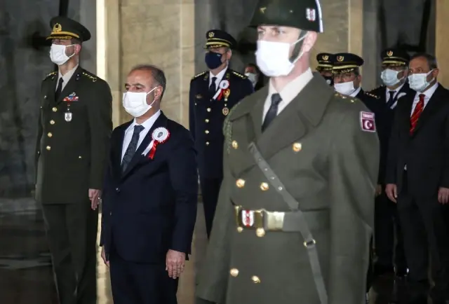 Son dakika haber: Emniyet Genel Müdürü Mehmet Aktaş ve beraberindekiler Anıtkabir'i ziyaret etti Son dakika haber: Emniyet Genel Müdürü Mehmet Aktaş ve beraberindekiler Anıtkabir'i ziyaret etti