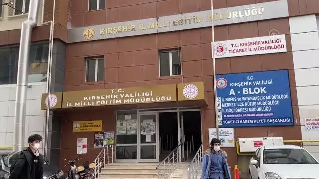 Engelli memurun geçersiz sağlık raporuyla atandığı için işten çıkarıldığı iddiası Engelli memurun geçersiz sağlık raporuyla atandığı için işten çıkarıldığı iddiası