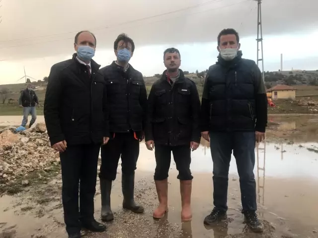 Sular altında kalan Erik köyünde çalışmalar devam ediyor Sular altında kalan Erik köyünde çalışmalar devam ediyor