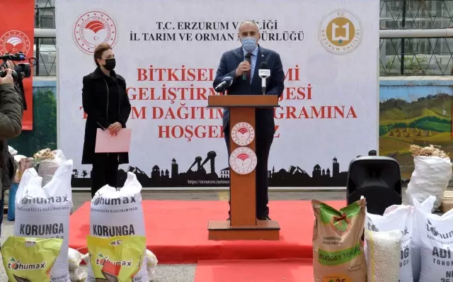 Erzurum'da çiftçilere yem bitkisi tohumu dağıtıldı Erzurum'da çiftçilere yem bitkisi tohumu dağıtıldı