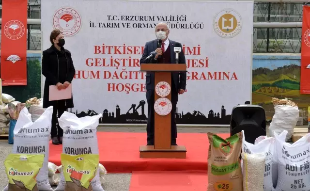 Erzurum'da çiftçilere yem bitkisi tohumu dağıtıldı Erzurum'da çiftçilere yem bitkisi tohumu dağıtıldı