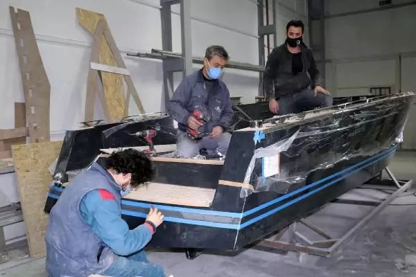 ESKİŞEHİR'DE ÜRETİLEN TEKNELER İLE 2 MİLYON DOLARLIK İHRACAT ESKİŞEHİR'DE ÜRETİLEN TEKNELER İLE 2 MİLYON DOLARLIK İHRACAT