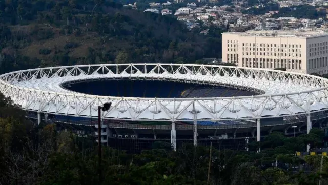 Euro 2020: İtalya'da Türkiye karşılaşmasıyla başlayacak şampiyonanın seyircili oynanmasına yeşil ışık Euro 2020: İtalya'da Türkiye karşılaşmasıyla başlayacak şampiyonanın seyircili oynanmasına yeşil ışık