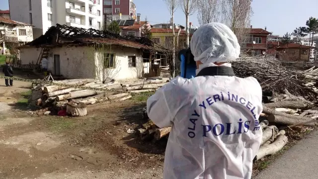 Evi yandı, gelinliğini giyemedi Evi yandı, gelinliğini giyemedi