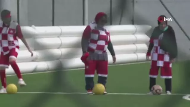 - Fas'ta görme engelli kadın futbol takımı kuruldu - Fas'ta görme engelli kadın futbol takımı kuruldu