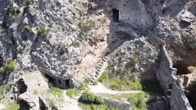 Fethiye'deki Afkule Manastırı'nda çevre temizliği yapıldı Fethiye'deki Afkule Manastırı'nda çevre temizliği yapıldı