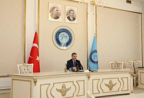 ANKARA 'Burun spreyi aşısı iyi bir aşamada' ANKARA 'Burun spreyi aşısı iyi bir aşamada'