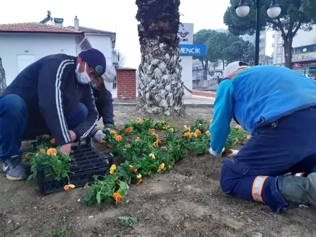 Germencik Belediyesi kent estetiğine yönelik çalışmalarını sürdürüyor Germencik Belediyesi kent estetiğine yönelik çalışmalarını sürdürüyor