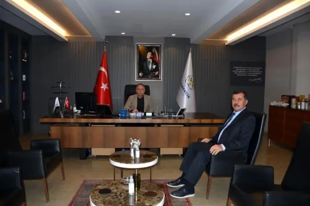 Germencik Belediyesi ve Germencik Tapu Müdürlüğü arasında protokol imzalandı Germencik Belediyesi ve Germencik Tapu Müdürlüğü arasında protokol imzalandı