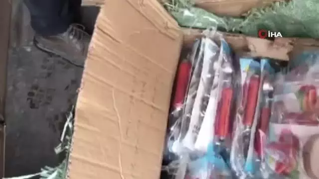 Gümrük Muhafaza ekiplerince 15 milyon liralık kaçak eşya ele geçirildi Gümrük Muhafaza ekiplerince 15 milyon liralık kaçak eşya ele geçirildi