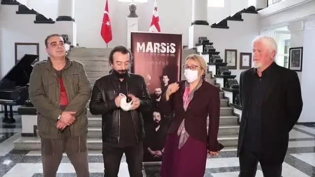 Gürcistan'daki geleneksel Kafkasya Müzik Festivali 'Phoenix'in ödülü, Türk rock grubu Marsis'e verildi Gürcistan'daki geleneksel Kafkasya Müzik Festivali 'Phoenix'in ödülü, Türk rock grubu Marsis'e verildi