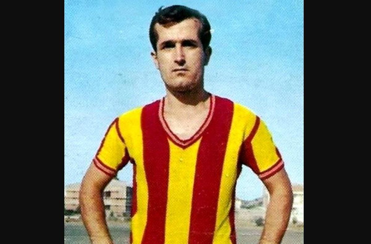 Gürsel Aksel kimdir? Gürsel Aksel'in hayatı ve biyografisi! Gürsel Aksel nereli, hangi takımda forma giydi?