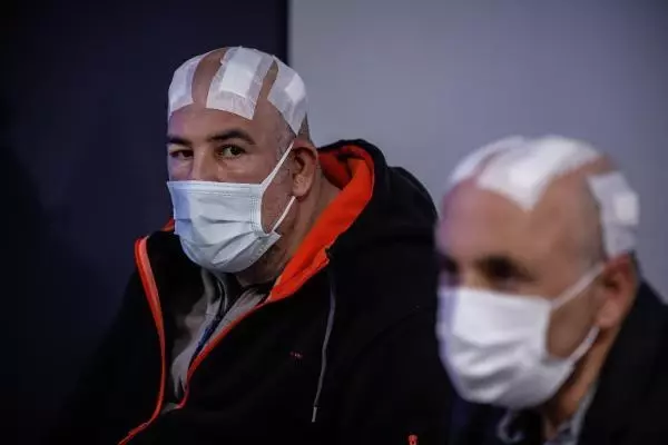 İSTANBUL-Haluk Levent'ten Parkinson hastalarına mini konser İSTANBUL-Haluk Levent'ten Parkinson hastalarına mini konser
