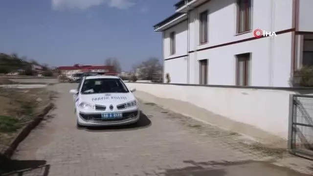 Son dakika haberleri... Hasta yakınları bize saldırıyor ihbarında bulunup polis ekiplerine sürpriz yaptılar Son dakika haberleri... Hasta yakınları bize saldırıyor ihbarında bulunup polis ekiplerine sürpriz yaptılar