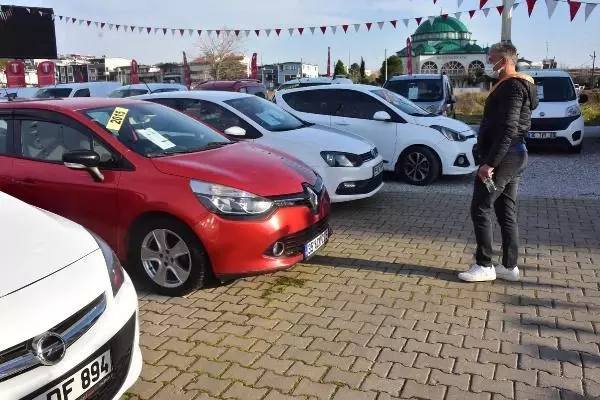 HAVALAR ISINDI, İKİNCİ EL OTOMOBİL SATIŞINDA HAREKETLİLİK BAŞLADI HAVALAR ISINDI, İKİNCİ EL OTOMOBİL SATIŞINDA HAREKETLİLİK BAŞLADI