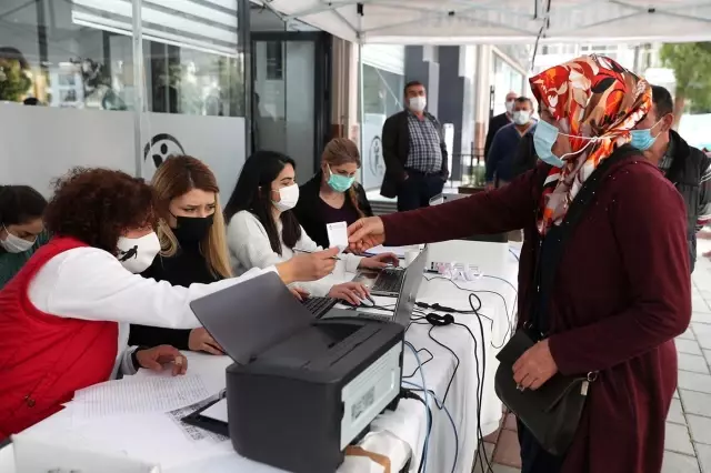 HES kodlu anahtarlığa vatandaşlardan büyük ilgi HES kodlu anahtarlığa vatandaşlardan büyük ilgi