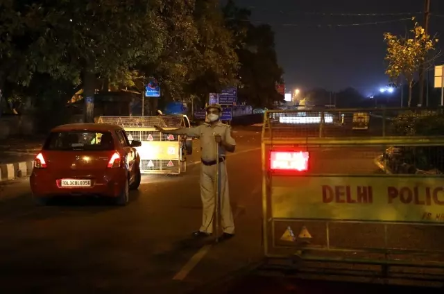- Hindistan'ın Yeni Delhi eyaletinde ay sonuna kadar sokağa çıkma yasağı uygulanacak - Hindistan'ın Yeni Delhi eyaletinde ay sonuna kadar sokağa çıkma yasağı uygulanacak
