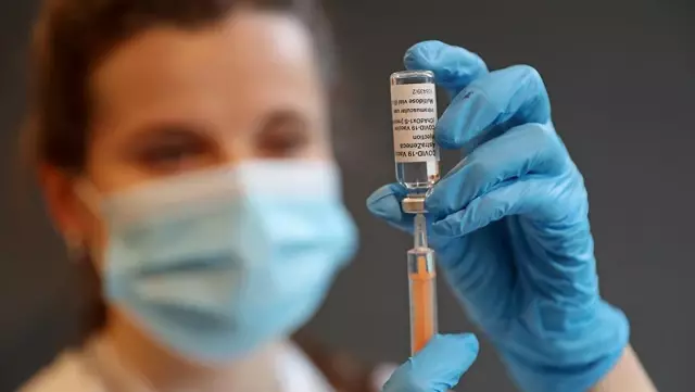 İngiltere'de 30 yaşın altındakilere AstraZeneca aşısı yapılmayacak İngiltere'de 30 yaşın altındakilere AstraZeneca aşısı yapılmayacak