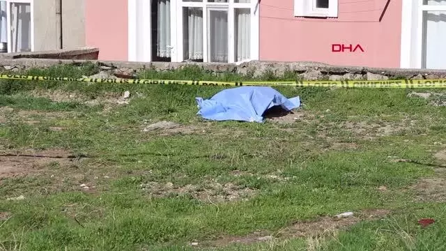 ISPARTA POLİSİN 'DUR' İHTARINA UYMAYIP KAÇAN KİŞİ, TÜFEKLE İNTİHAR ETTİ ISPARTA POLİSİN 'DUR' İHTARINA UYMAYIP KAÇAN KİŞİ, TÜFEKLE İNTİHAR ETTİ
