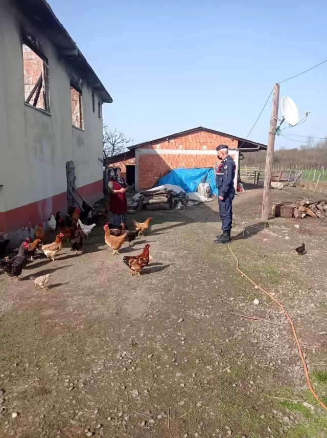 Son dakika! Jandarmadan HES sorgusu, korona denetimi ve yaşlı ziyareti Son dakika! Jandarmadan HES sorgusu, korona denetimi ve yaşlı ziyareti