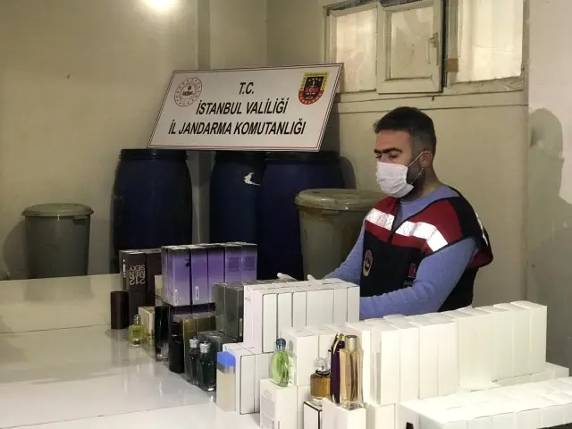 Bahçelievler'de sahte parfüm operasyonu Bahçelievler'de sahte parfüm operasyonu