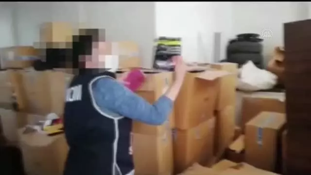 Son Dakika | Kaçak tütün operasyonu kapsamında 3 zanlı hakkında adli işlem başlatıldı Son Dakika | Kaçak tütün operasyonu kapsamında 3 zanlı hakkında adli işlem başlatıldı