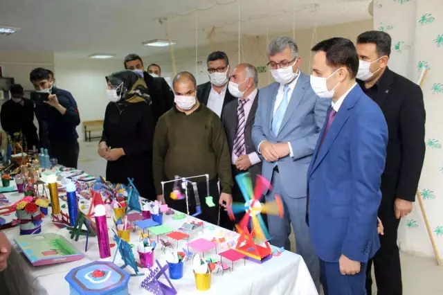 Kahta'da zihinsel engelli ve otizmli öğrencilere özel 'Uygulama Evi' açıldı Kahta'da zihinsel engelli ve otizmli öğrencilere özel 'Uygulama Evi' açıldı