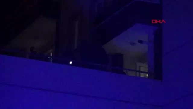 Karaman -Arkadaşlarıyla alkol alan kadın balkondan düştü Karaman -Arkadaşlarıyla alkol alan kadın balkondan düştü