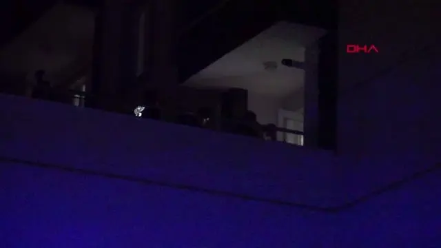 Karaman -Arkadaşlarıyla alkol alan kadın balkondan düştü Karaman -Arkadaşlarıyla alkol alan kadın balkondan düştü