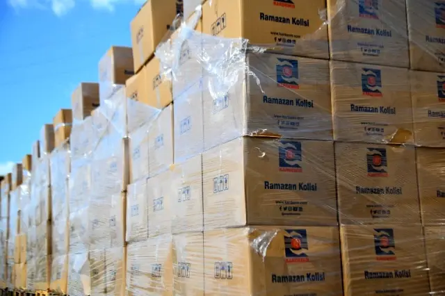 KARDEMİR ramazanda ihtiyaç sahiplerine ulaştırılmak üzere gıda kolisi yardımında bulundu KARDEMİR ramazanda ihtiyaç sahiplerine ulaştırılmak üzere gıda kolisi yardımında bulundu