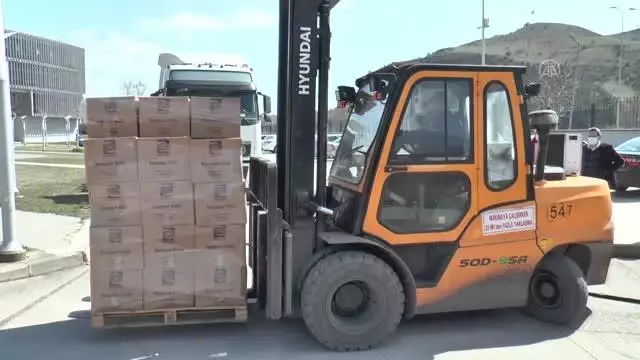KARDEMİR ramazanda ihtiyaç sahiplerine ulaştırılmak üzere gıda kolisi yardımında bulundu KARDEMİR ramazanda ihtiyaç sahiplerine ulaştırılmak üzere gıda kolisi yardımında bulundu