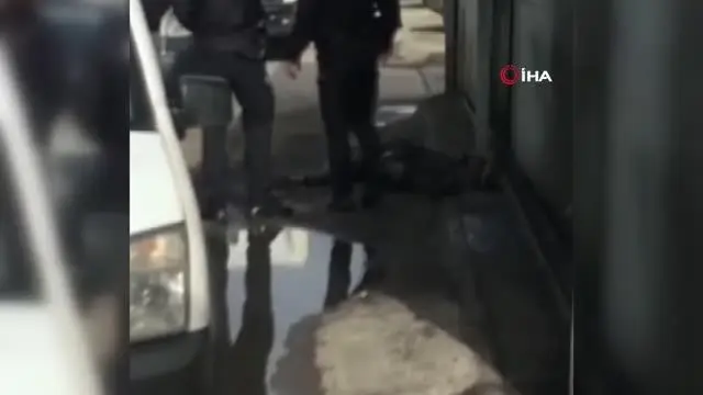 'Karlos'un yakaladığı, esnafın dövdüğü tecavüzcü tutuklandı 'Karlos'un yakaladığı, esnafın dövdüğü tecavüzcü tutuklandı