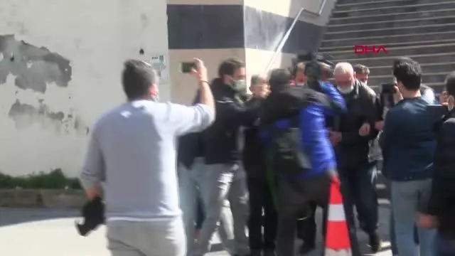 KARTAL'DA AVUKATLIK BÜROSUNDA 4 KİŞİYİ ÖLDÜREN ZANLI ADLİYEYE SEVK EDİLDİ -1 KARTAL'DA AVUKATLIK BÜROSUNDA 4 KİŞİYİ ÖLDÜREN ZANLI ADLİYEYE SEVK EDİLDİ -1