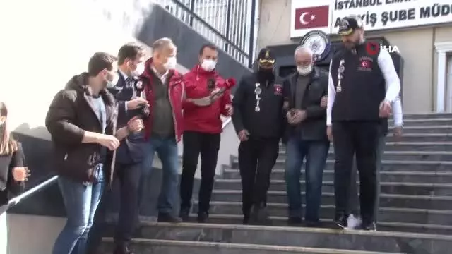 Son dakika haberleri! Kartal'da bir hukuk bürosunda miras meselesi yüzünden tabancayla 3 akrabasını öldüren zanlının Gayrettepe Asayiş Şube Müdürlüğündeki işlemleri... Son dakika haberleri! Kartal'da bir hukuk bürosunda miras meselesi yüzünden tabancayla 3 akrabasını öldüren zanlının Gayrettepe Asayiş Şube Müdürlüğündeki işlemleri...