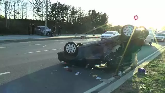 Son Dakika | Kartal'da park halinde duran araç kaza sonrası takla atarak yola savruldu: 1 yaralı Son Dakika | Kartal'da park halinde duran araç kaza sonrası takla atarak yola savruldu: 1 yaralı