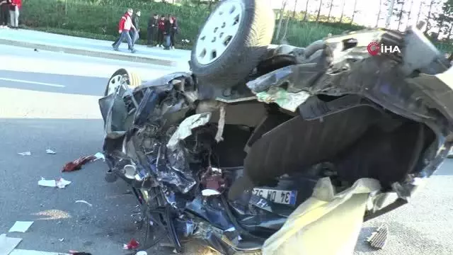 Son Dakika | Kartal'da park halinde duran araç kaza sonrası takla atarak yola savruldu: 1 yaralı Son Dakika | Kartal'da park halinde duran araç kaza sonrası takla atarak yola savruldu: 1 yaralı