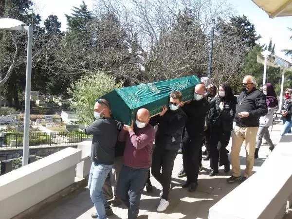 KARTAL'DA SİLAHLI SALDIRIDA ÖLDÜRÜLEN HALUK ONAT SON YOLCULUĞUNA UĞURLANDI KARTAL'DA SİLAHLI SALDIRIDA ÖLDÜRÜLEN HALUK ONAT SON YOLCULUĞUNA UĞURLANDI