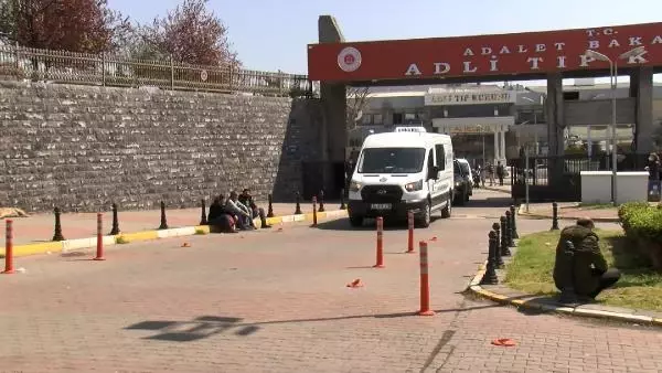 KARTAL'DA SİLAHLI SALDIRIDA ÖLDÜRÜLEN HALUK ONAT SON YOLCULUĞUNA UĞURLANDI KARTAL'DA SİLAHLI SALDIRIDA ÖLDÜRÜLEN HALUK ONAT SON YOLCULUĞUNA UĞURLANDI