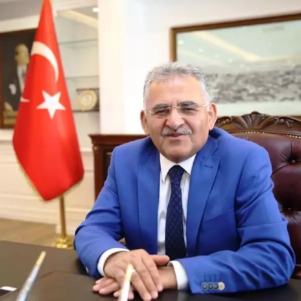 Kayseri Büyükşehir Belediye Başkanı, koronavirüse yakalandı Kayseri Büyükşehir Belediye Başkanı, koronavirüse yakalandı