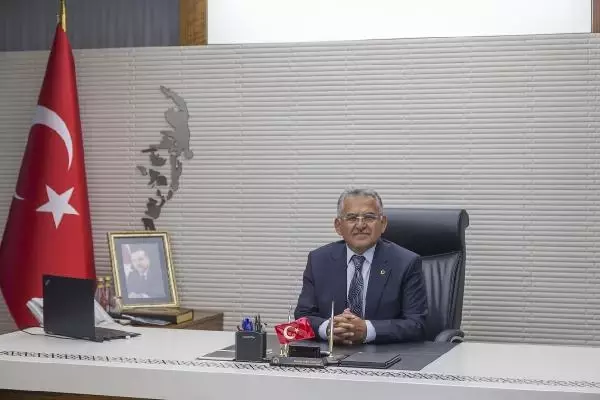 Kayseri Büyükşehir Belediye Başkanı, koronavirüse yakalandı Kayseri Büyükşehir Belediye Başkanı, koronavirüse yakalandı