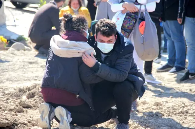 Son dakika! Kaza kurbanı Simay'ın babası: 'Çocuğumun hakkını arayacağım' Son dakika! Kaza kurbanı Simay'ın babası: 'Çocuğumun hakkını arayacağım'