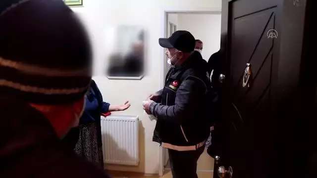 KIRKLARELİ- Kırklareli merkezli uyuşturucu operasyonunda 6 şüpheli gözaltına alındı KIRKLARELİ- Kırklareli merkezli uyuşturucu operasyonunda 6 şüpheli gözaltına alındı