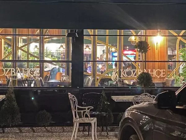 Kısıtlamaya rağmen açık restoranda yemeğe 51 bin lira ceza Kısıtlamaya rağmen açık restoranda yemeğe 51 bin lira ceza